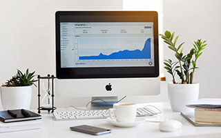 爱游戏官网-世俱杯赛况：巴萨逆境奋战，淘汰欧洲强队，巴萨世俱杯球衣